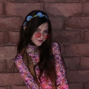 Meet your Posher, Dakota